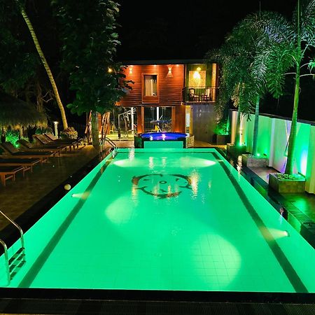 Hotel River Front Tissamaharama Ngoại thất bức ảnh