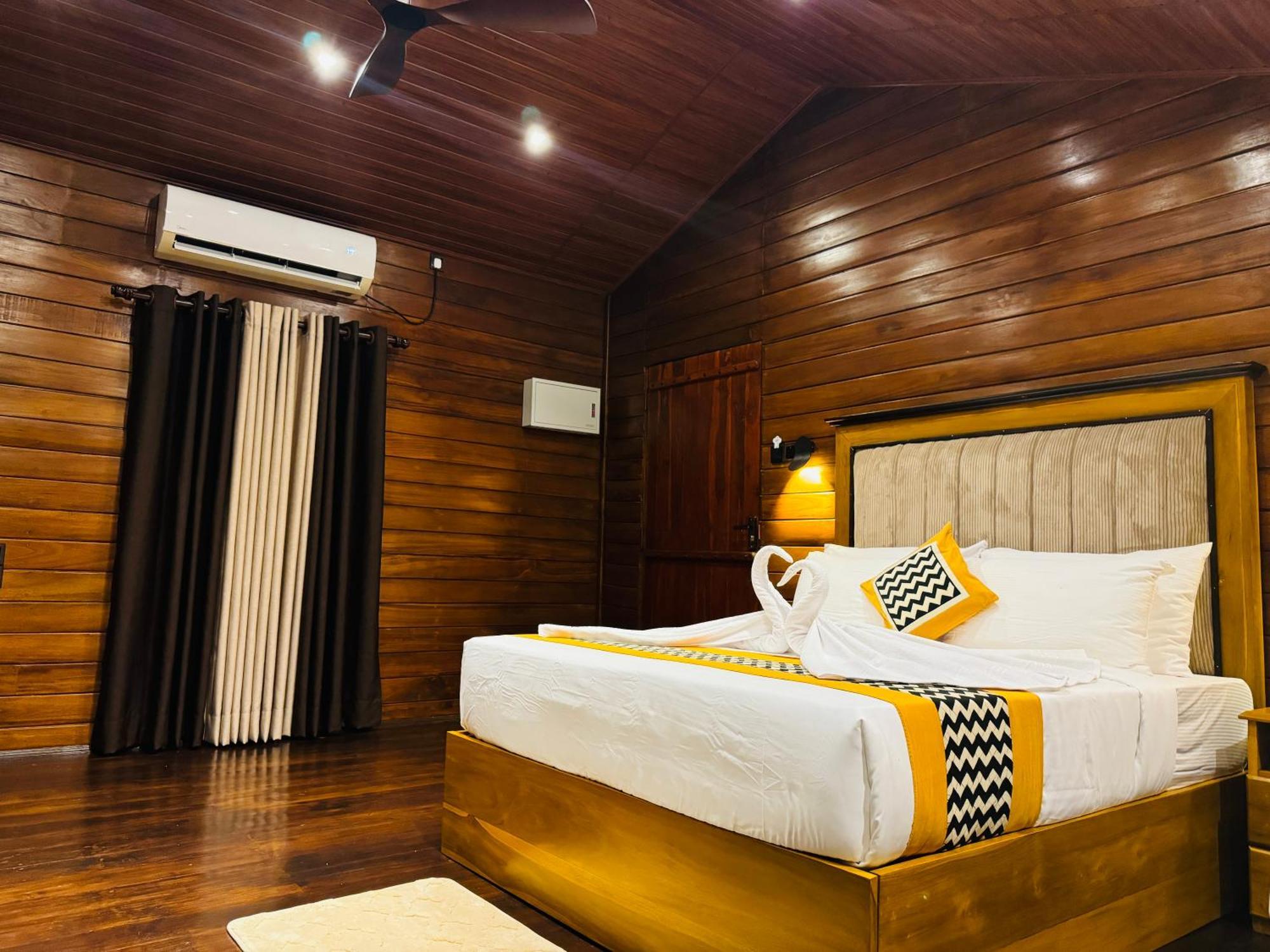 Hotel River Front Tissamaharama Ngoại thất bức ảnh