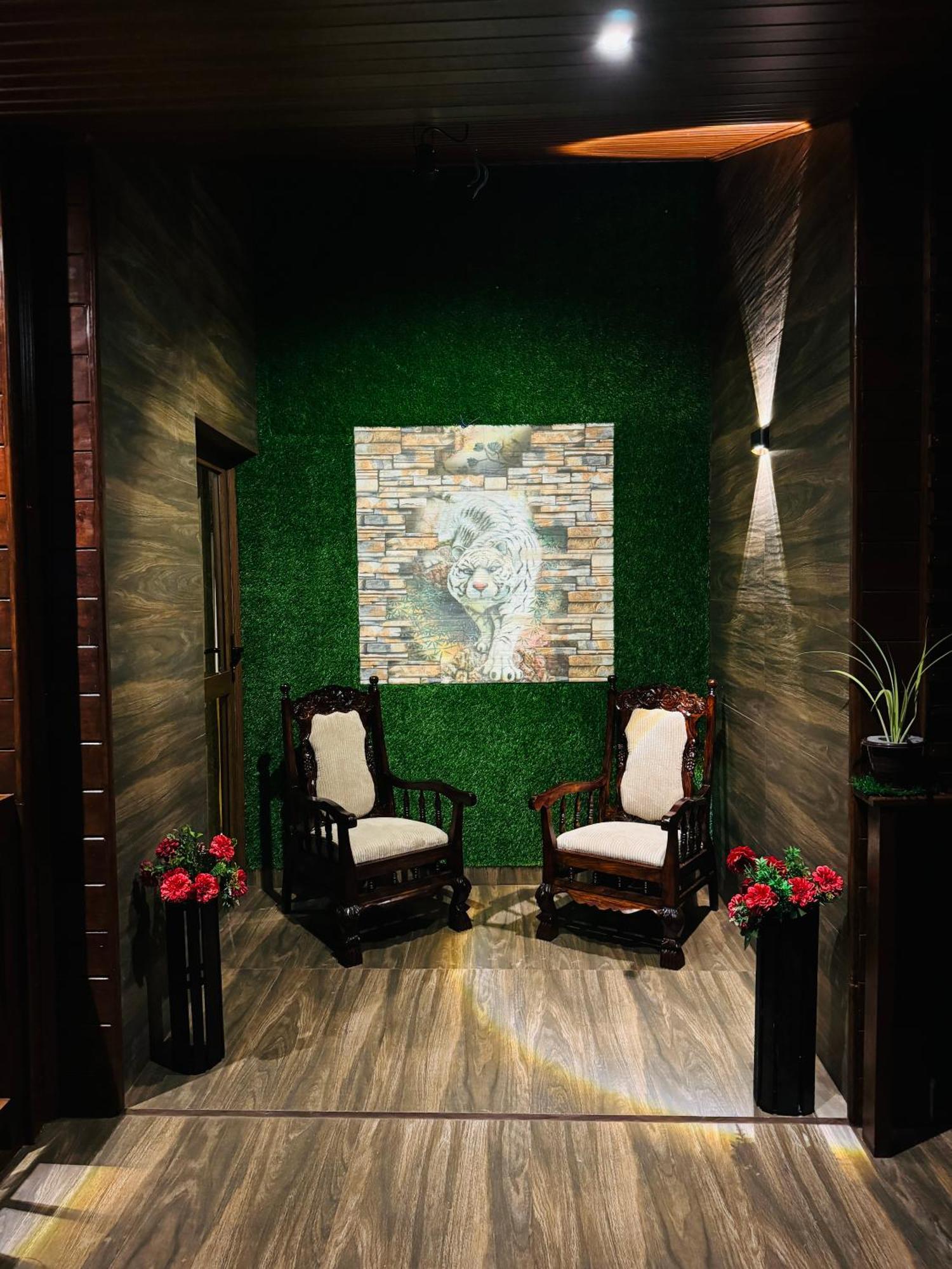 Hotel River Front Tissamaharama Ngoại thất bức ảnh