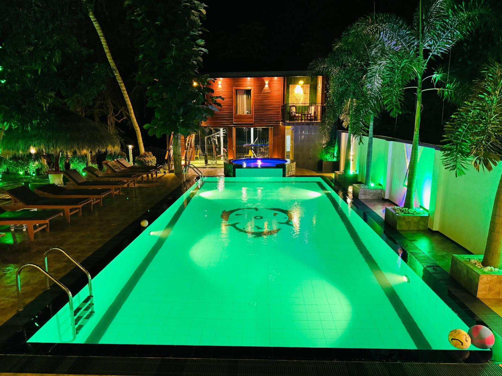Hotel River Front Tissamaharama Ngoại thất bức ảnh