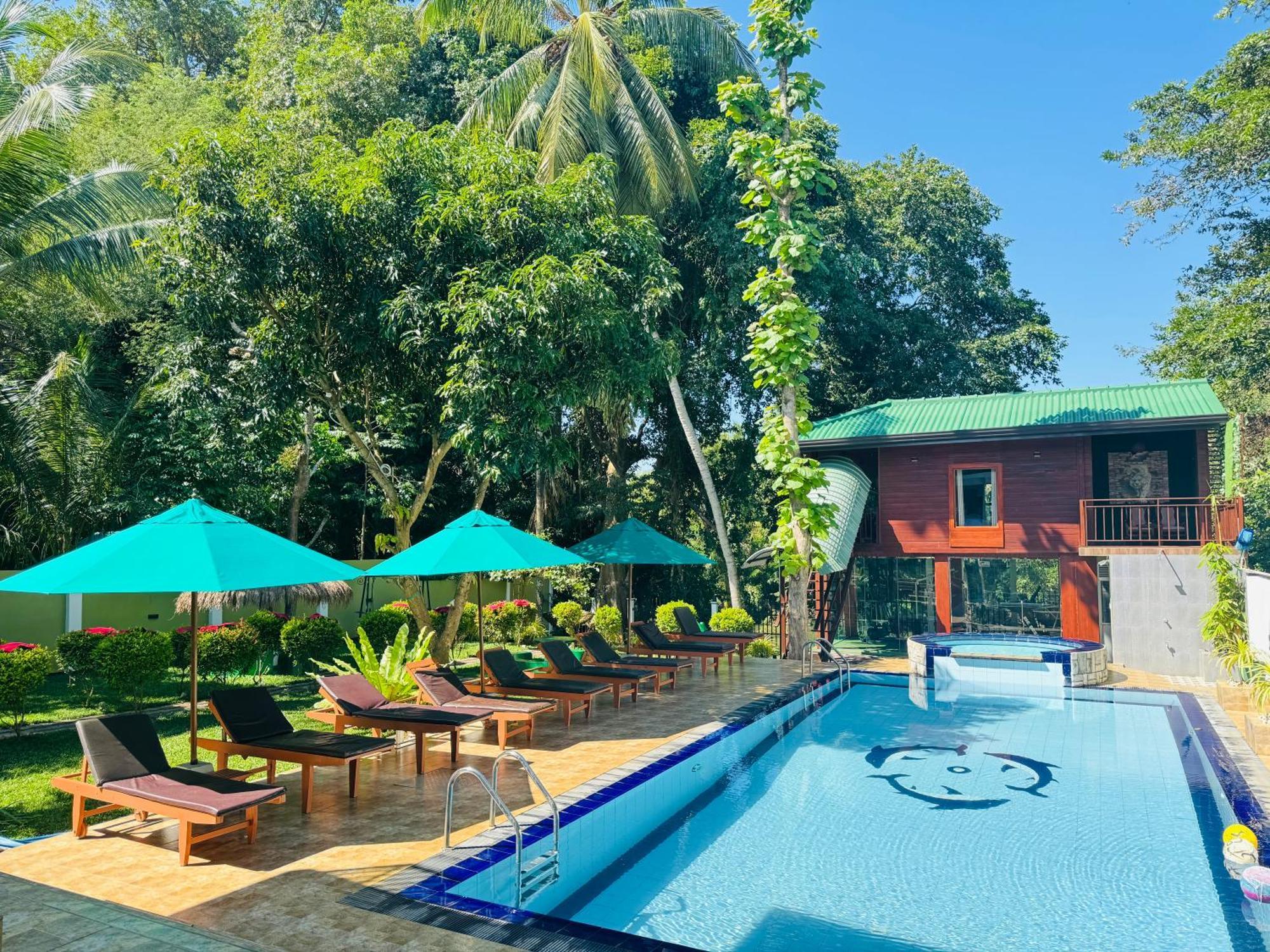 Hotel River Front Tissamaharama Ngoại thất bức ảnh